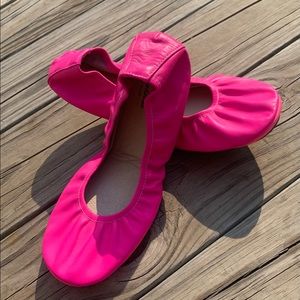 Super cute Storehouse flats! Made comparable to Tieks!